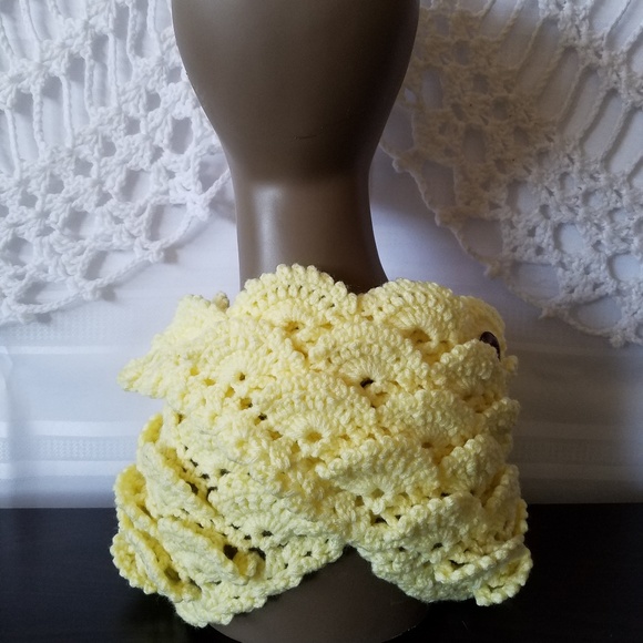 Crochet, Ascot, Scarf, Cowl - Picture 3 of 8